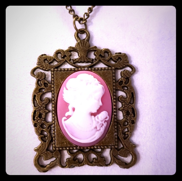 New! Handcrafted 18” Lady Rose Pink Cameo Necklace - Picture 1 of 7